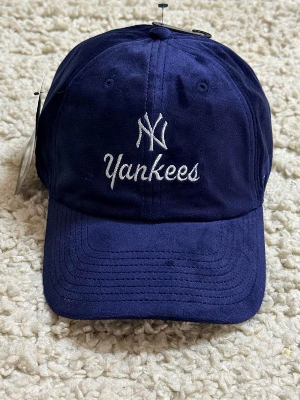 NEW 47 Brand Velour New York Yankees Spirited ’47 Clean Up Hat - Picture 2 of 5